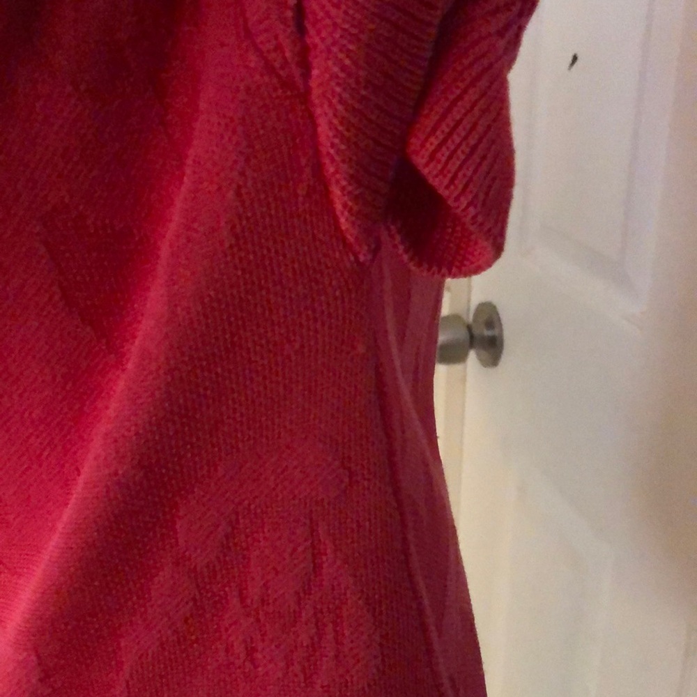 Women's Red Top - Picture 8 of 15